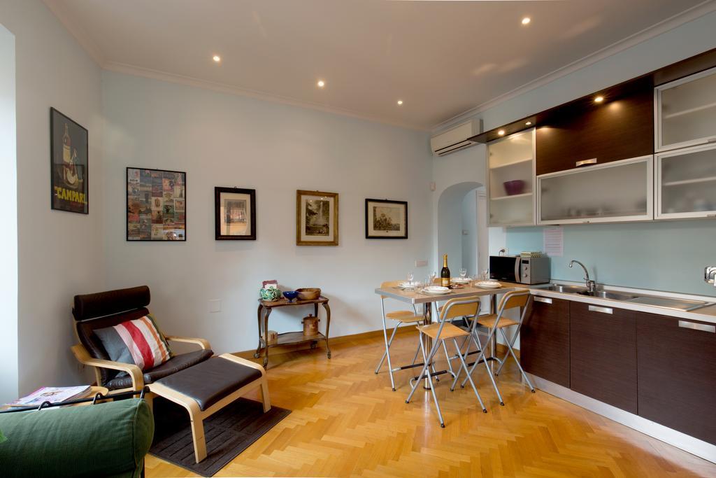 Holidays Banchi Vecchi Apartment Rome Buitenkant foto