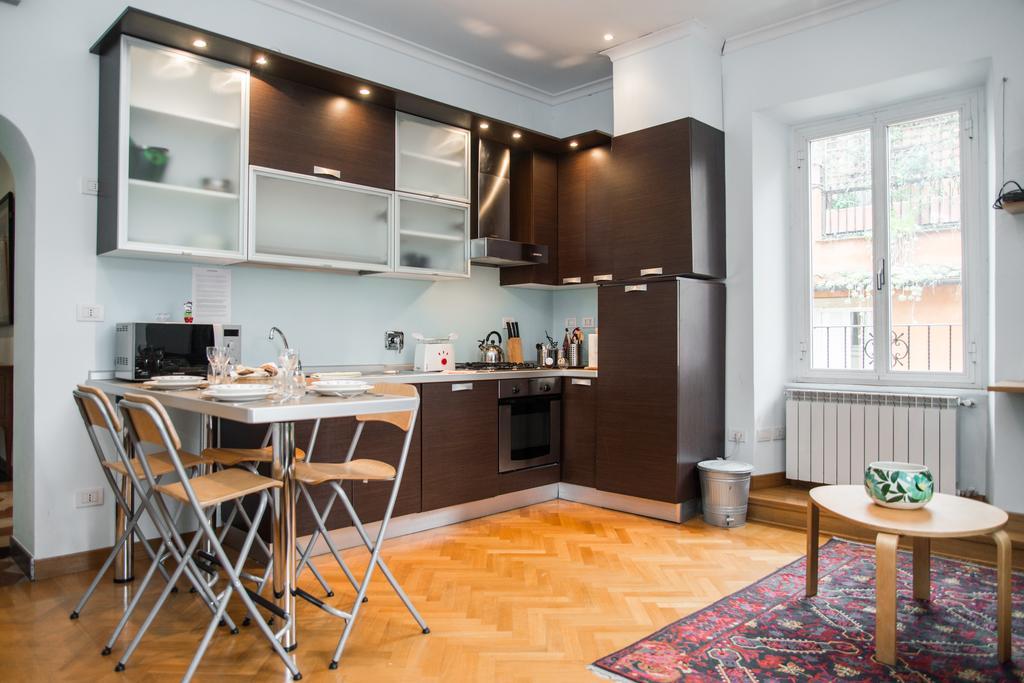 Holidays Banchi Vecchi Apartment Rome Buitenkant foto